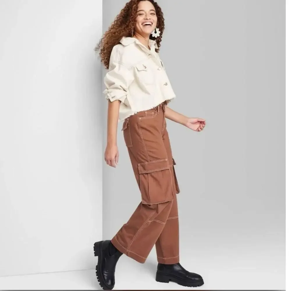 Wild Fable Mid Rise Baggy Cargo Pants Size 6 - Picture 2 of 10